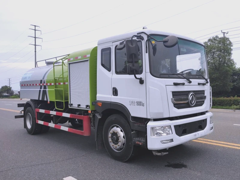 环卫洒水车