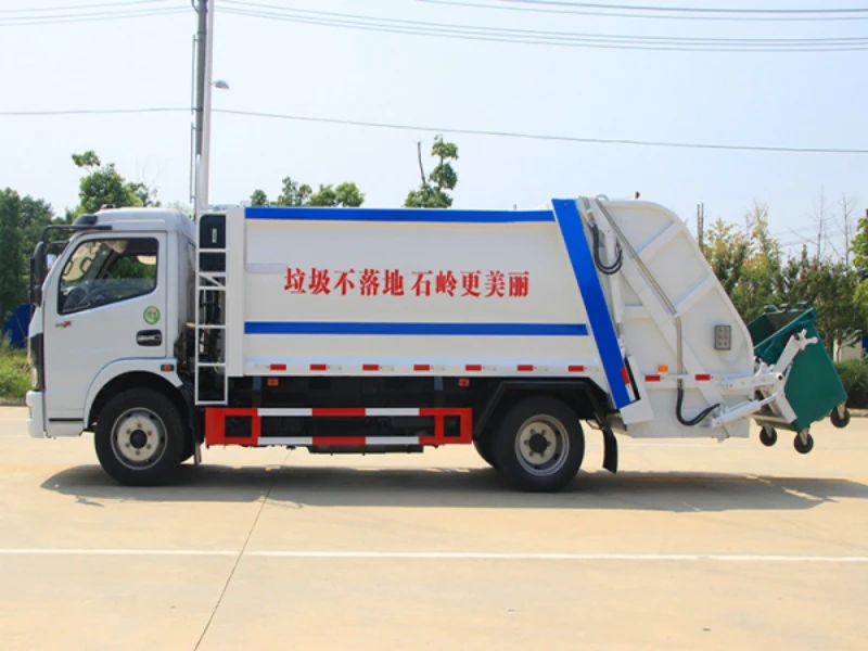 东风8方压缩垃圾车3
