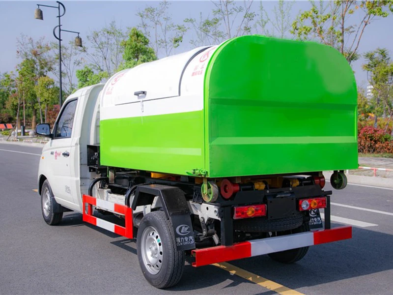 福田3方勾臂垃圾车3