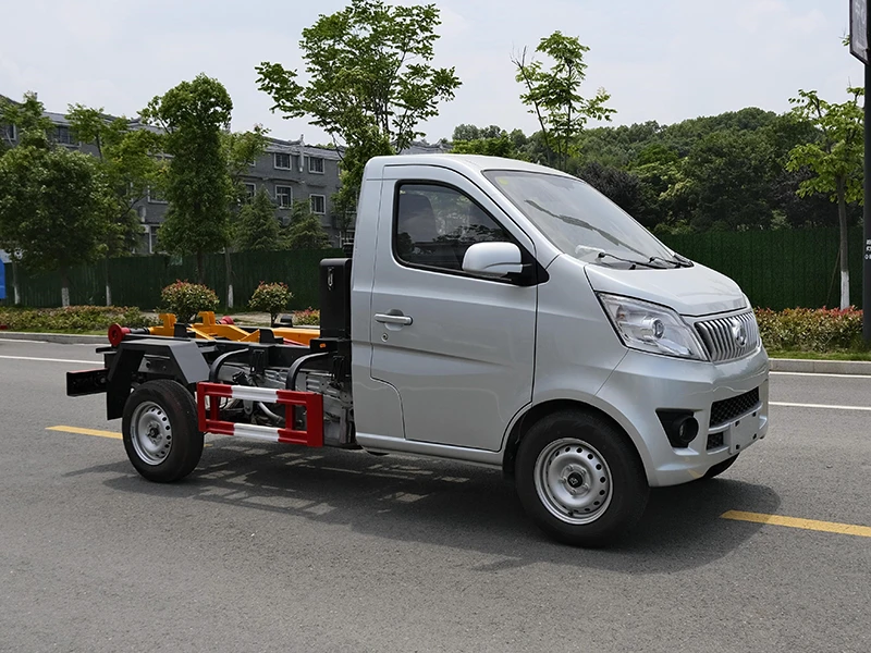 长安勾臂垃圾车2
