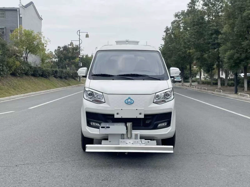 长安新能源人行道清洗车2