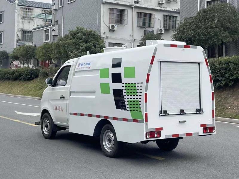 长安新能源人行道清洗车3