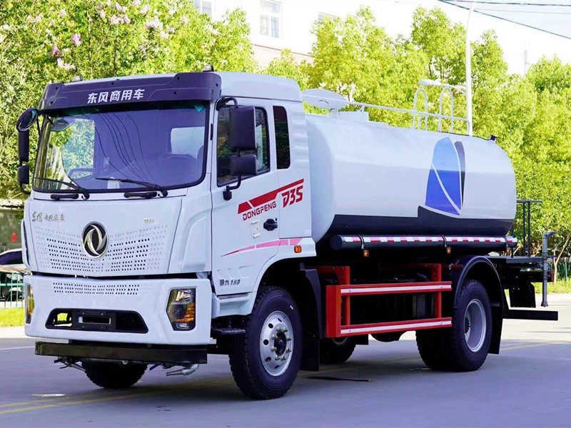 东风D3S 12方洒水车