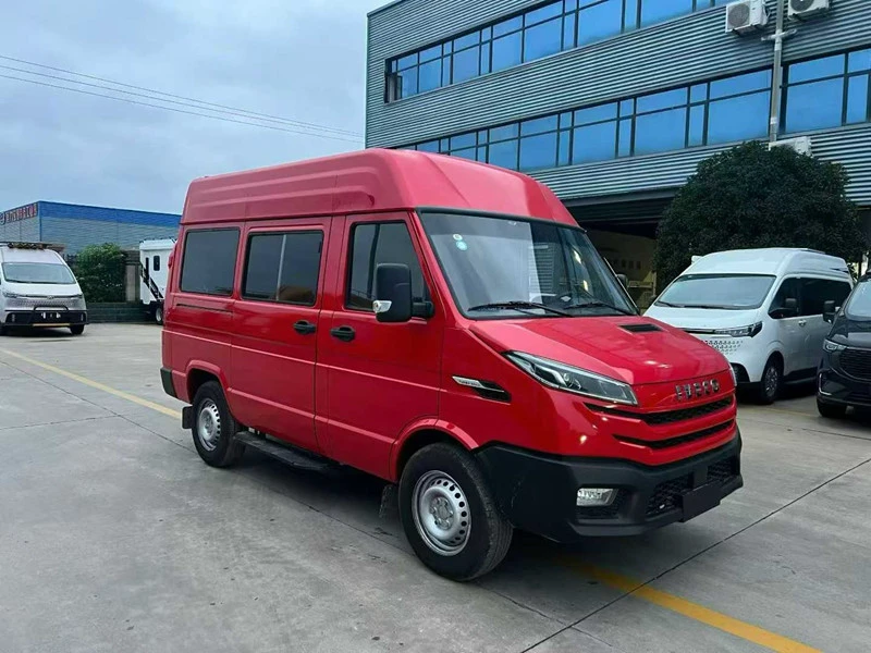 依维柯得意运兵车2