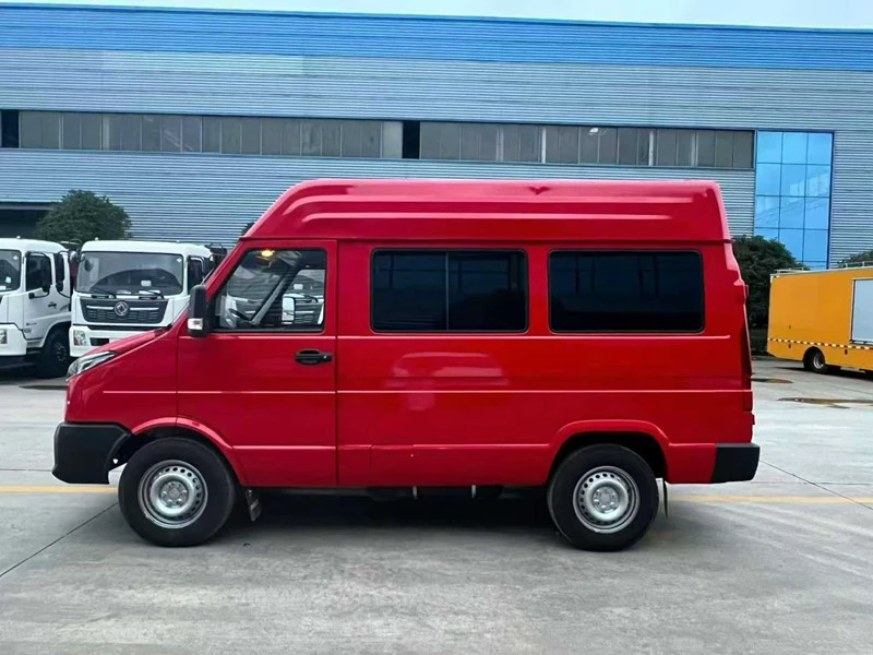 依维柯得意运兵车3
