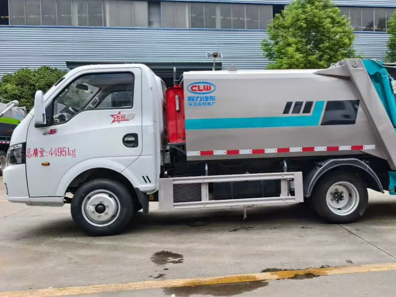 东风途逸压缩垃圾车4