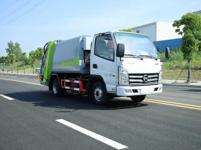 凯马压缩垃圾车2
