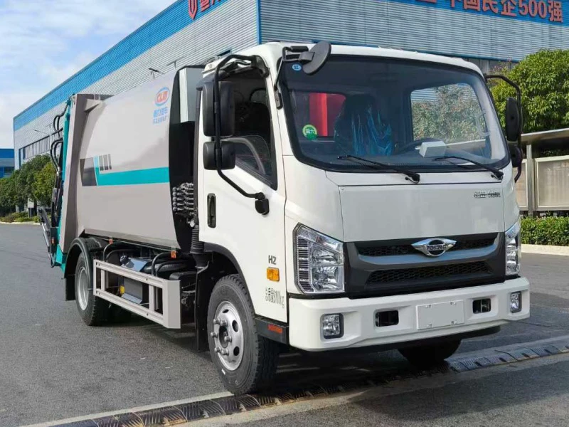 福田领航8方压缩垃圾车8