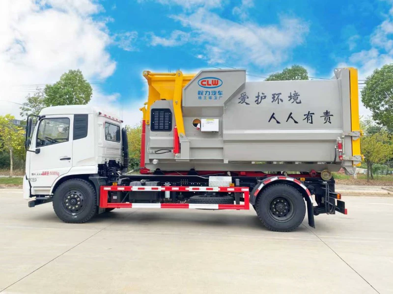 东风天锦勾臂垃圾车