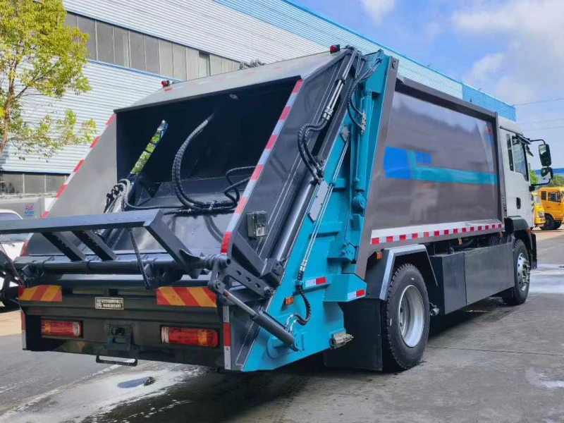 重汽豪沃纯电动15立方压缩垃圾车7
