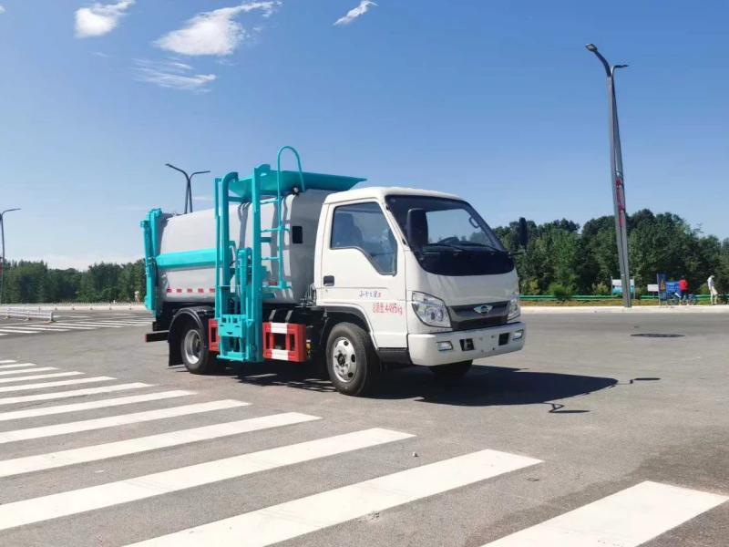 福田侧压自装卸式垃圾车13