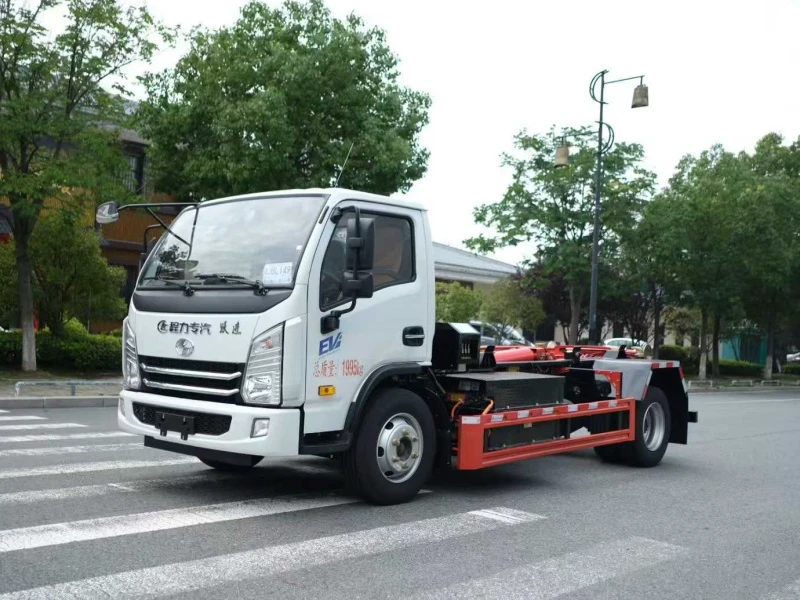 跃进12吨纯电动勾臂垃圾车3