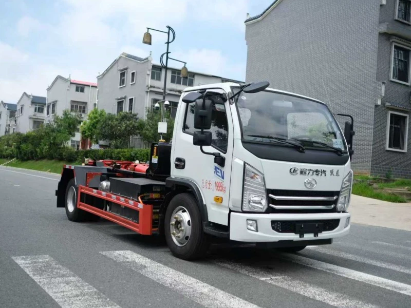 跃进12吨新能源勾臂垃圾车