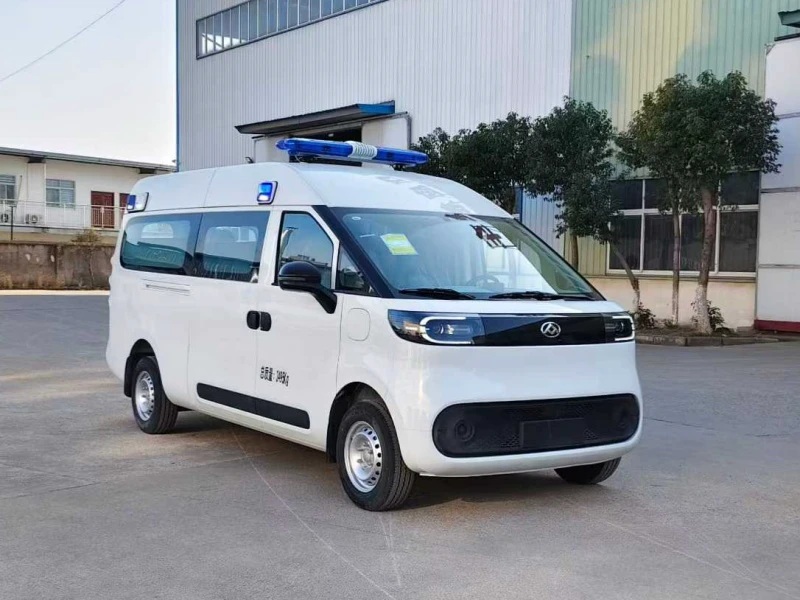 大通大拿V1救护车
