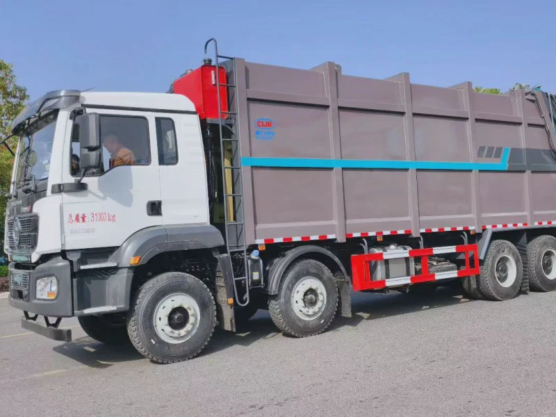 陕汽德龙 8×4 38 立方米压缩式垃圾车2