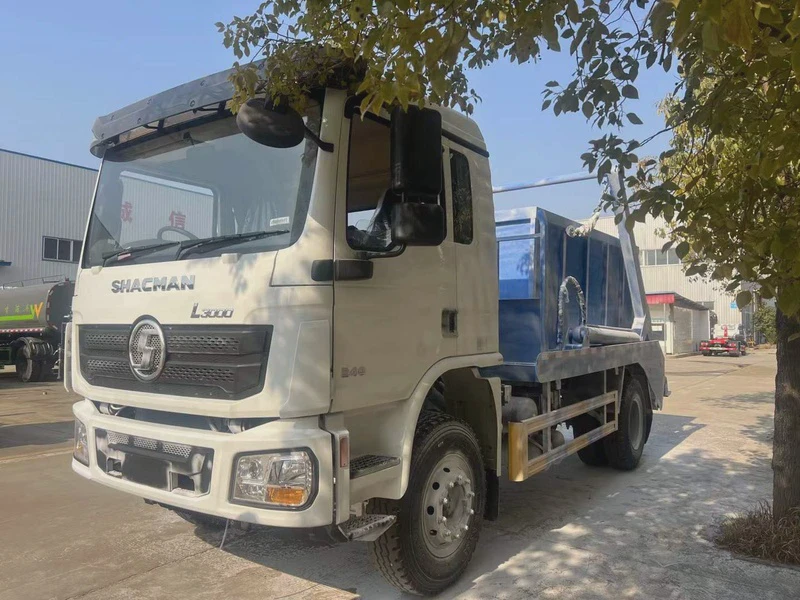 陕汽 4×2 摆臂式垃圾车1
