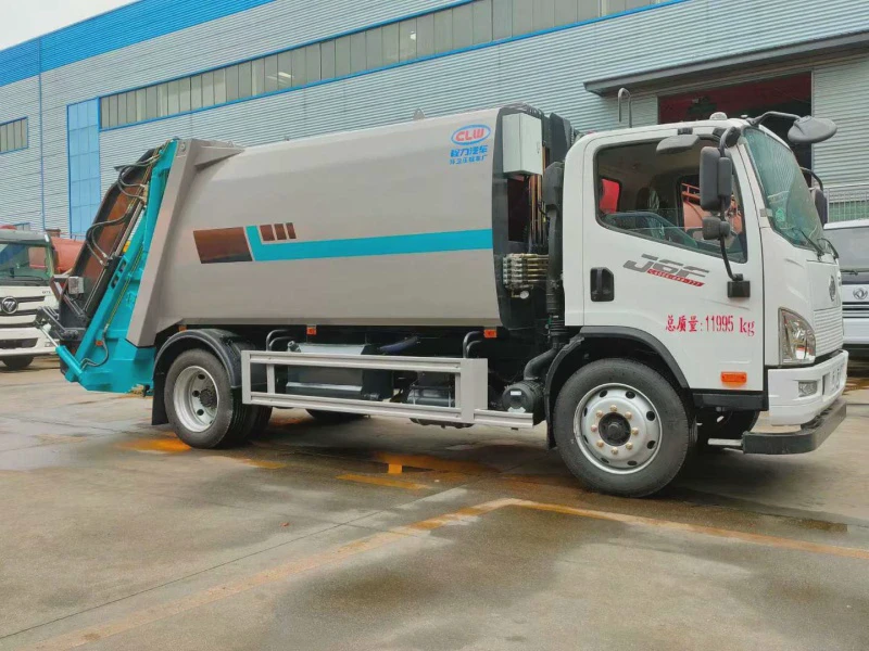 解放J6F 11方压缩式垃圾车2