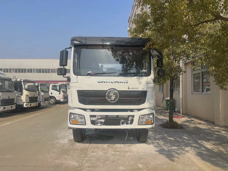 陕汽 4×2 摆臂式垃圾车2