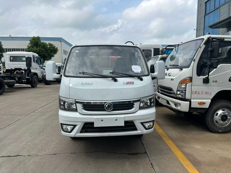 东风途逸4方压缩垃圾车1